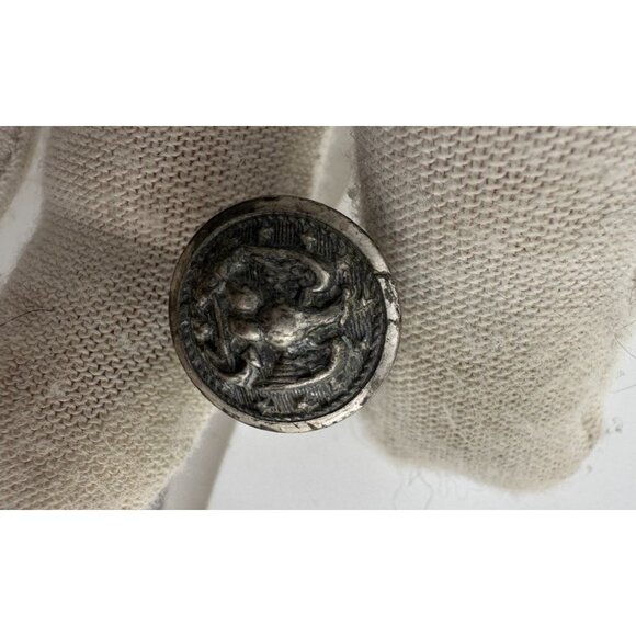 Civil War Era Union Eagle Coat Button - Picture 13 of 16